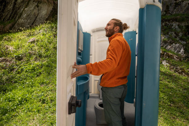 Portable Toilet Options We Offer in Five Corners, WA